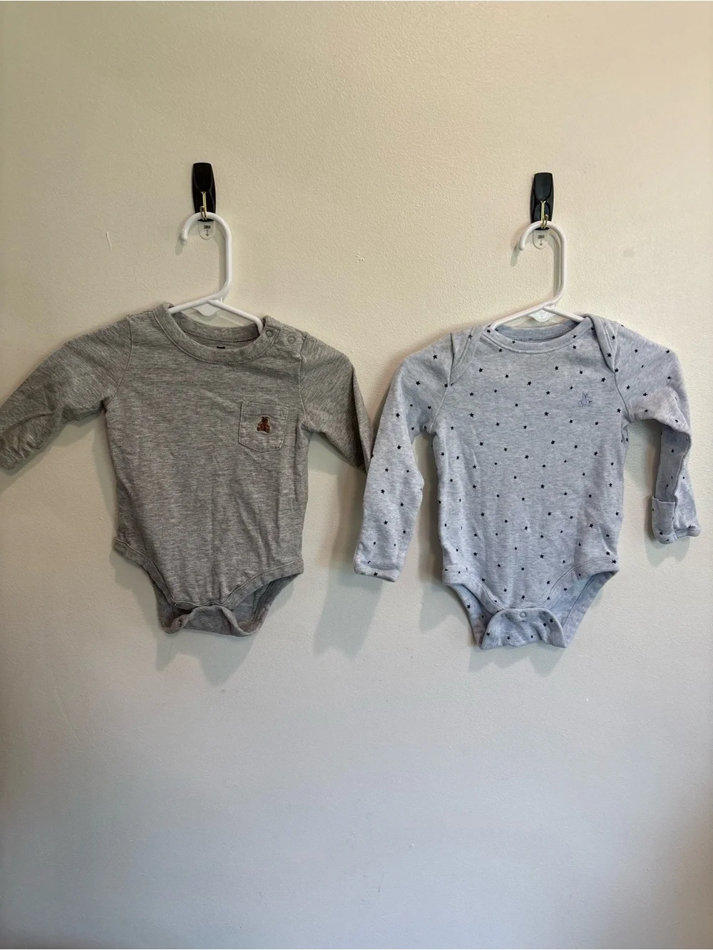 GAP Baby Long-Sleeve Onesie Set 3-6 months in Light Gray and light blue
